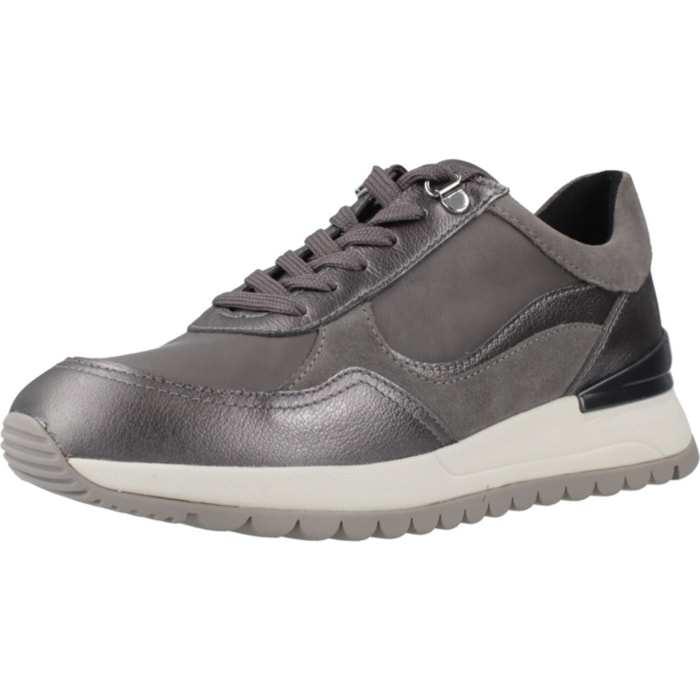 Sneakers de  Mujer de la marca GEOX  modelo D DESYA GRIS
