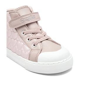Zapatillas Altas De Niña Con Corazones