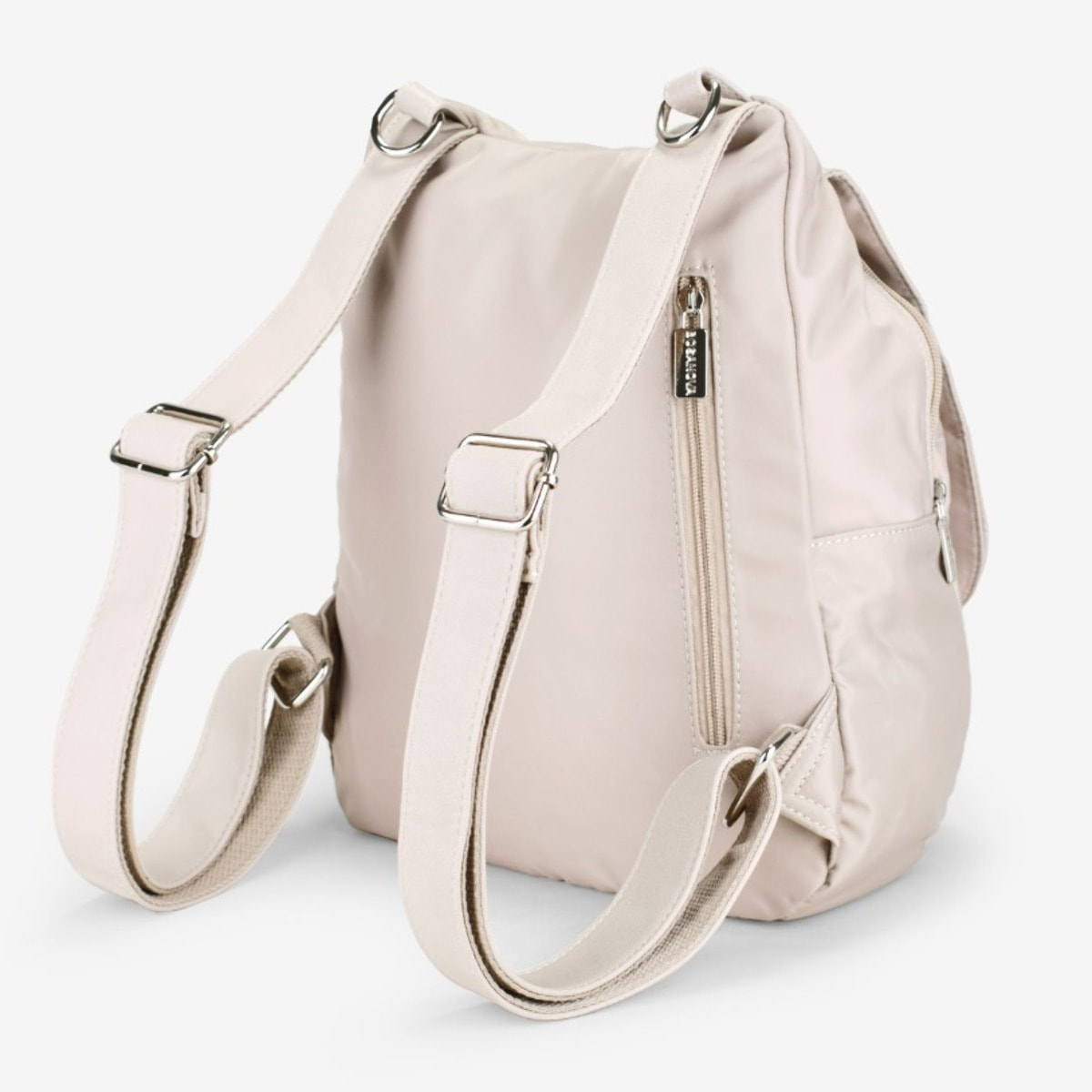 Mochila casual beige con solapa y hebillas