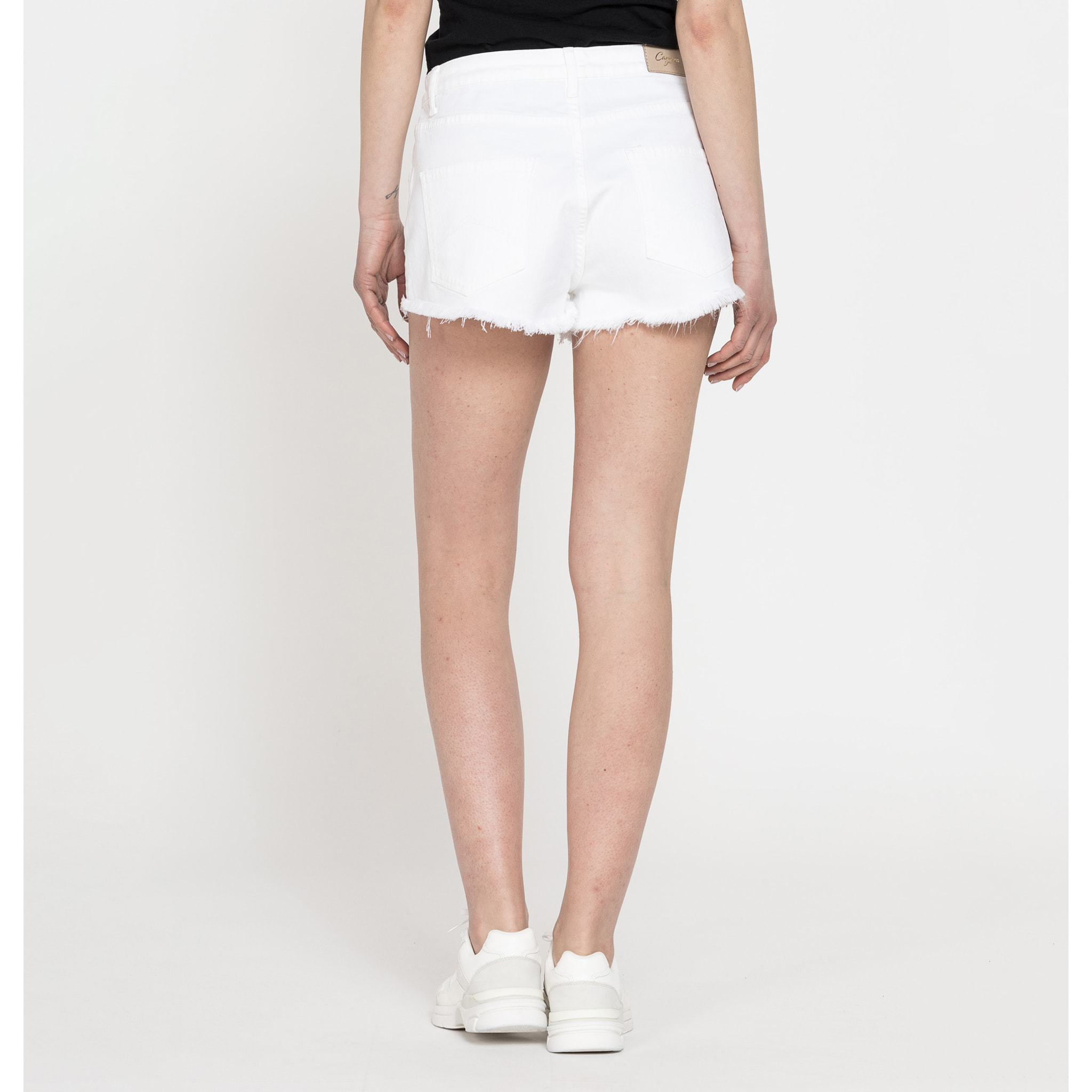 SHORT STRETCH, MODELLO 757. Vita regolare e gamba regolare.