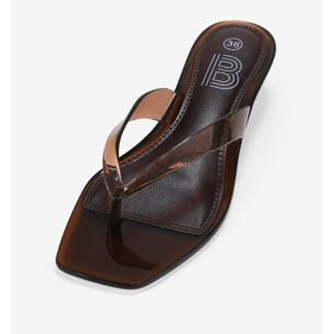 Sandalias de dedo marrón carey con tacón