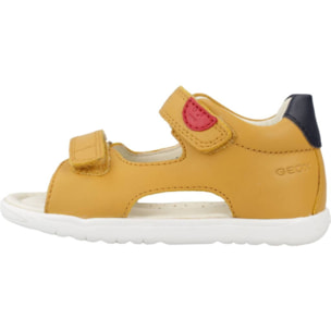 Sandalias Niño de la marca GEOX  modelo B SANDAL MACCHIA BOY Yellow