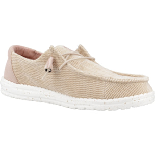 Zapatos Casual Mujer de la marca HEY DUDE  modelo WAVE CORDUROY Nude