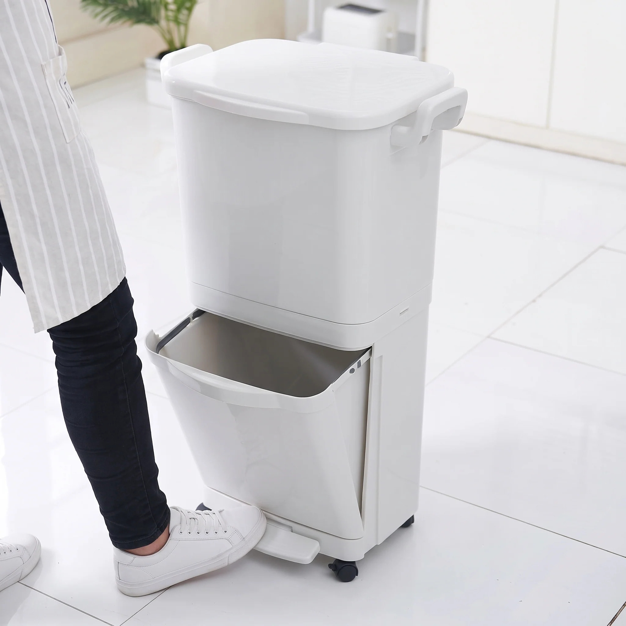Poubelle de Tri Sélectif pour Recyclage 45L VALORIS à Pédale avec Roulettes et Poignée - Double Compartiment 30L + 15L