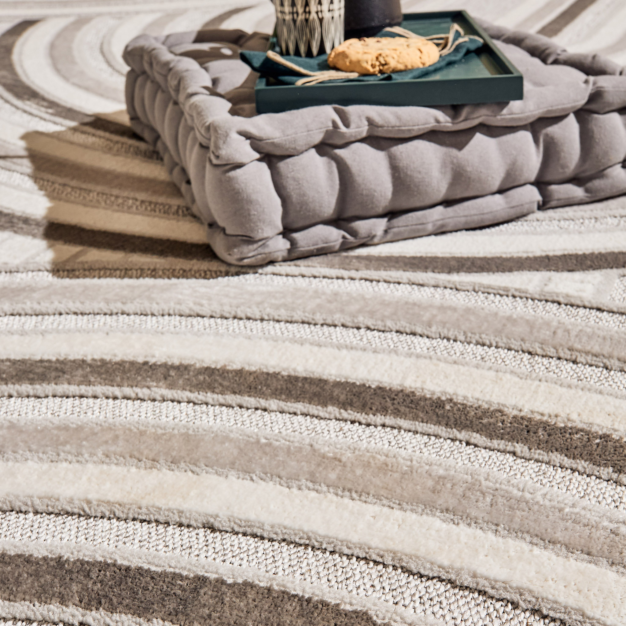 Tapis Loopin 312 gris - Motif en relief - Indoor & Outdoor