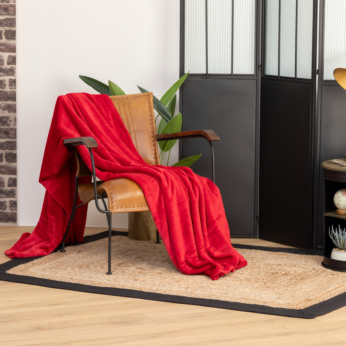 Plaid uni en flanelle - rouge 180x230 cm