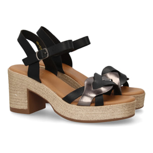 Sandalia de tacon para mujer diseño moderno elegante y comodo con tiras cruzadas en la pala