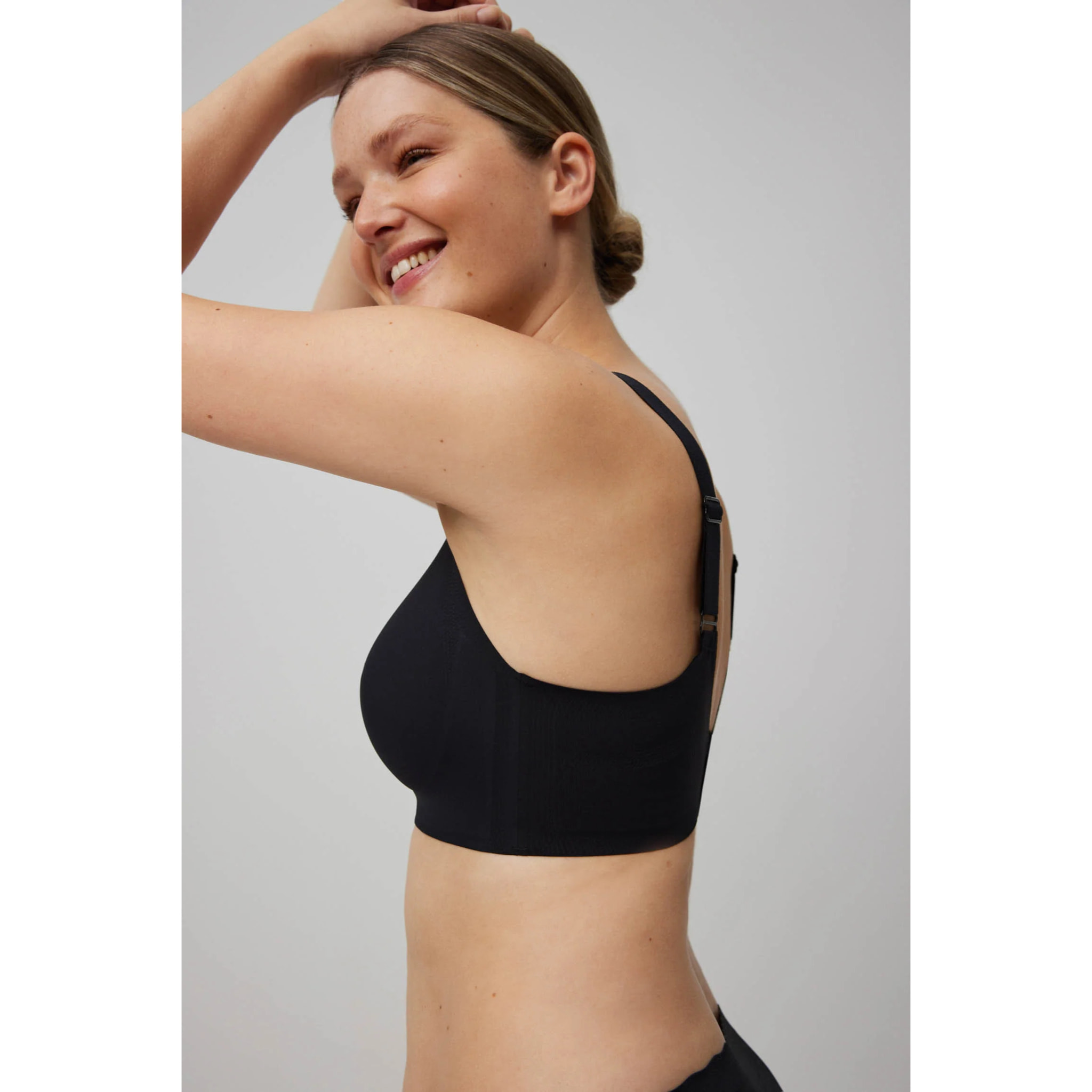 Reggiseno invisibile senza ferretto, spalline larghe, nero