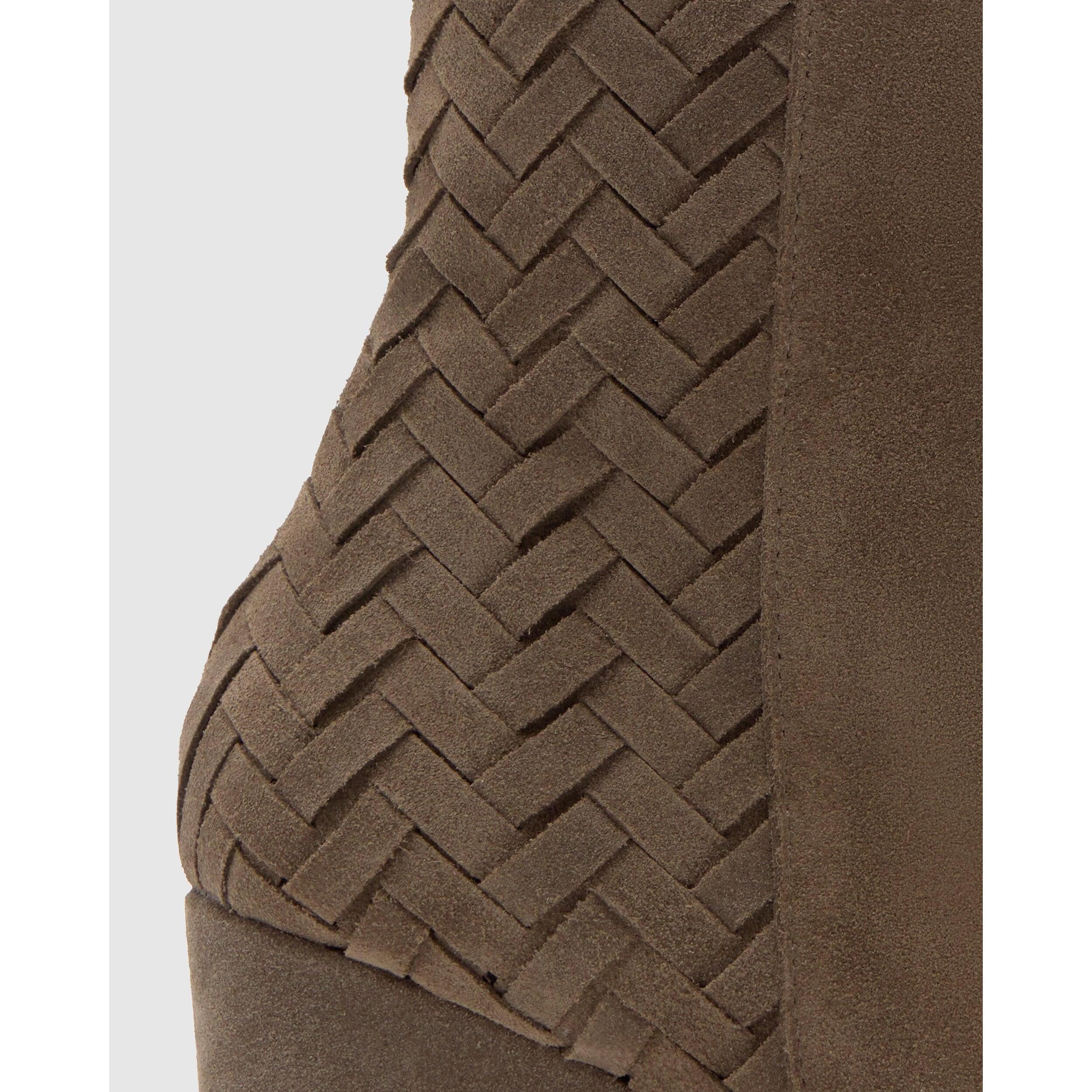 Botín de cuña Brelia en serraje con intrcciato y cierre de cremallera