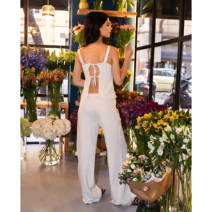 Blusa de mujer de lino con lazos en la espalda