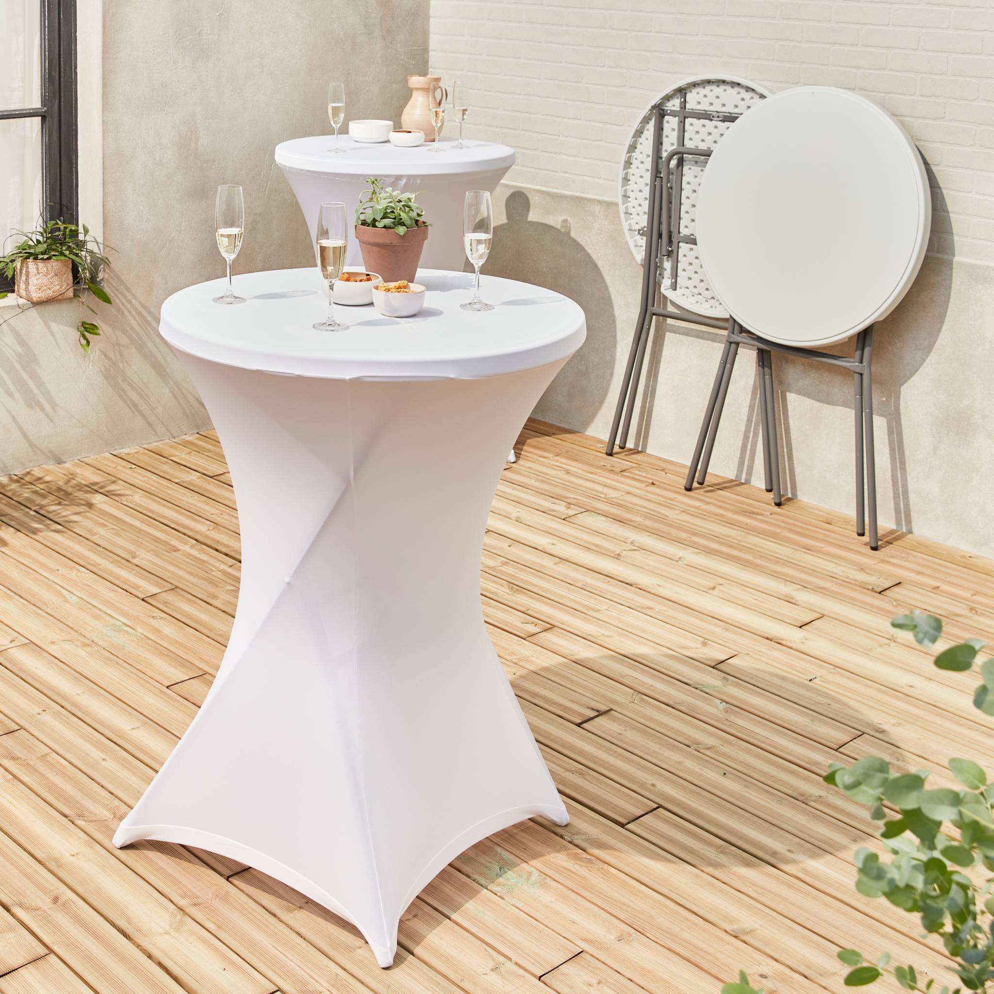 Lot de 2 tables hautes de réception – GALA – Mange debout. pliables. Ø80cm x 110cm +  2 housses en polyester. blanches