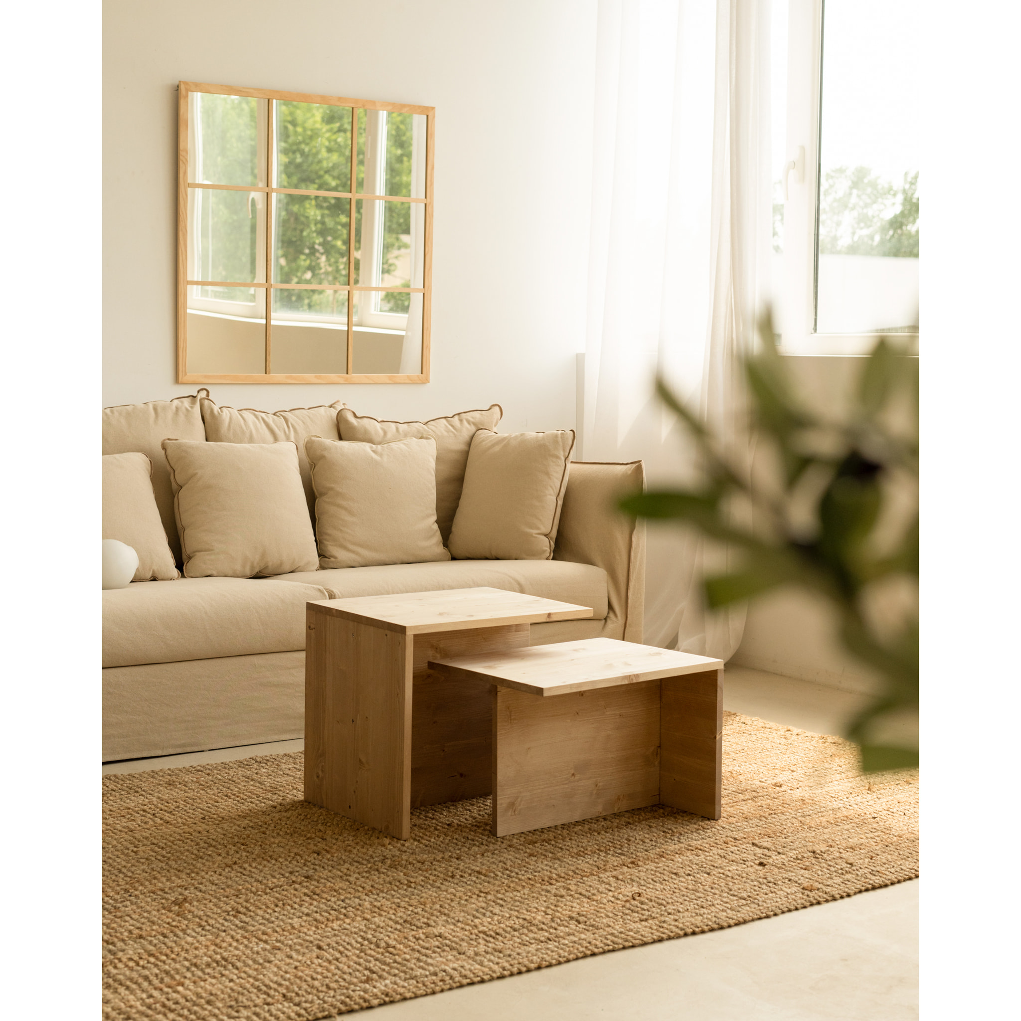 Table basse 2 pièces en bois massif ton chêne moyen de 100x45cm Hauteur: 44.6 Longueur: 100 Largeur: 39