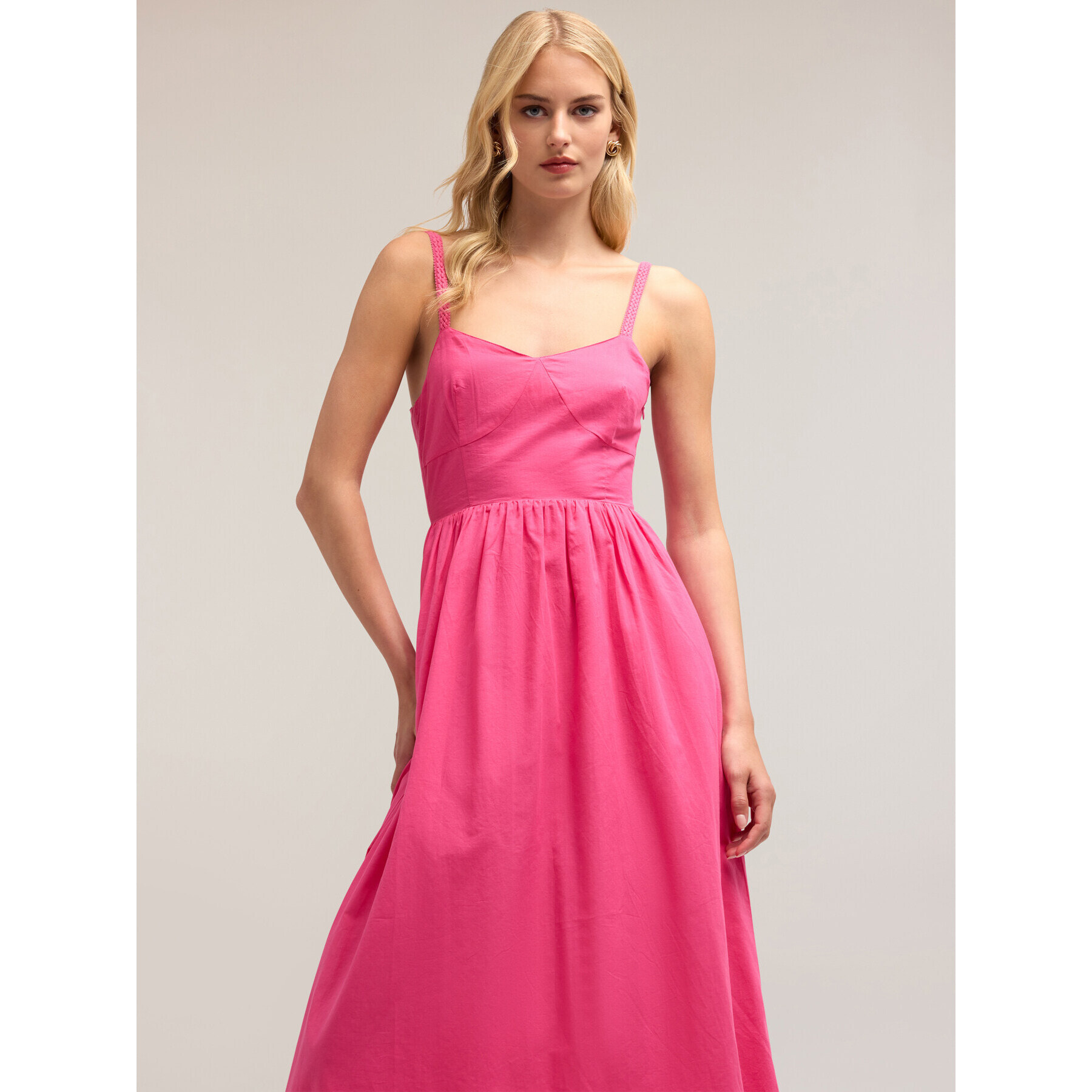 Motivi - Vestito in voile con cut-out posteriore - Fucsia