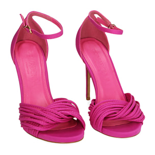 Sandalias fucsia en lycra, tacón 10,5 cm.