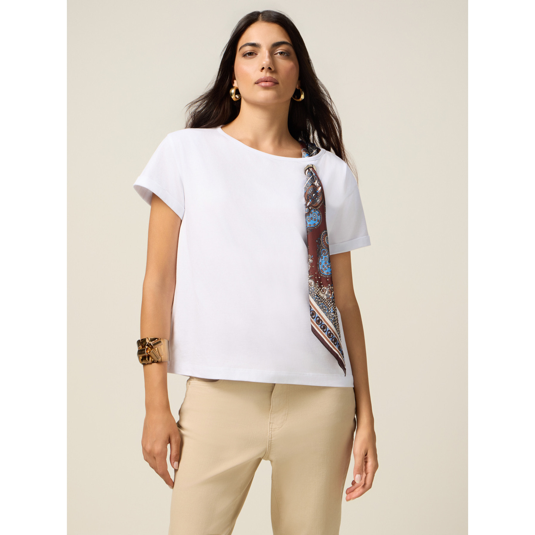 Oltre - T-shirt con foulard decorativo - Bianco
