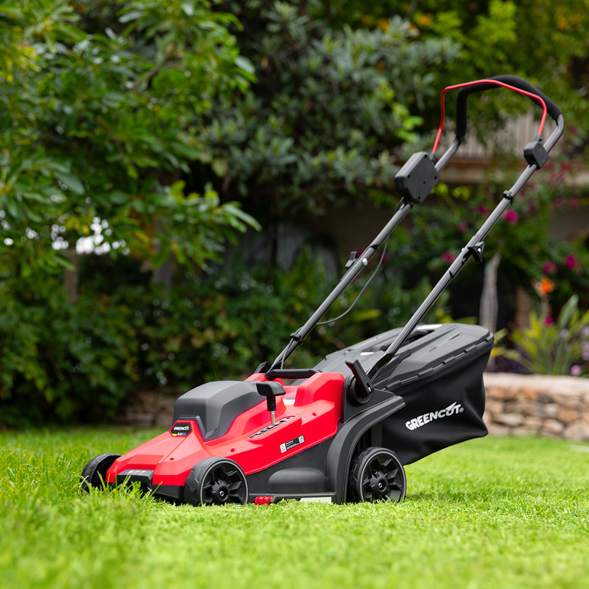 Cortacésped de batería 20V, corte de 330mm regulable en 5 alturas 25-65mm potente y ligero-Greencut GLM200L