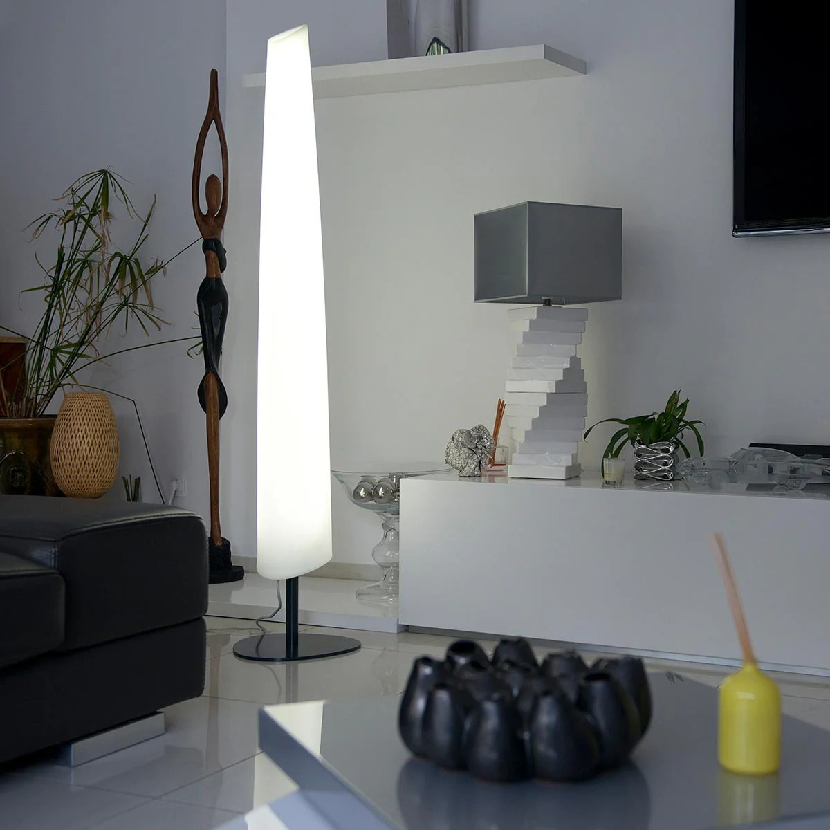 Lampadaire lumineux design fin filaire pour extérieur éclairage puissant LED blanc BAY H160cm