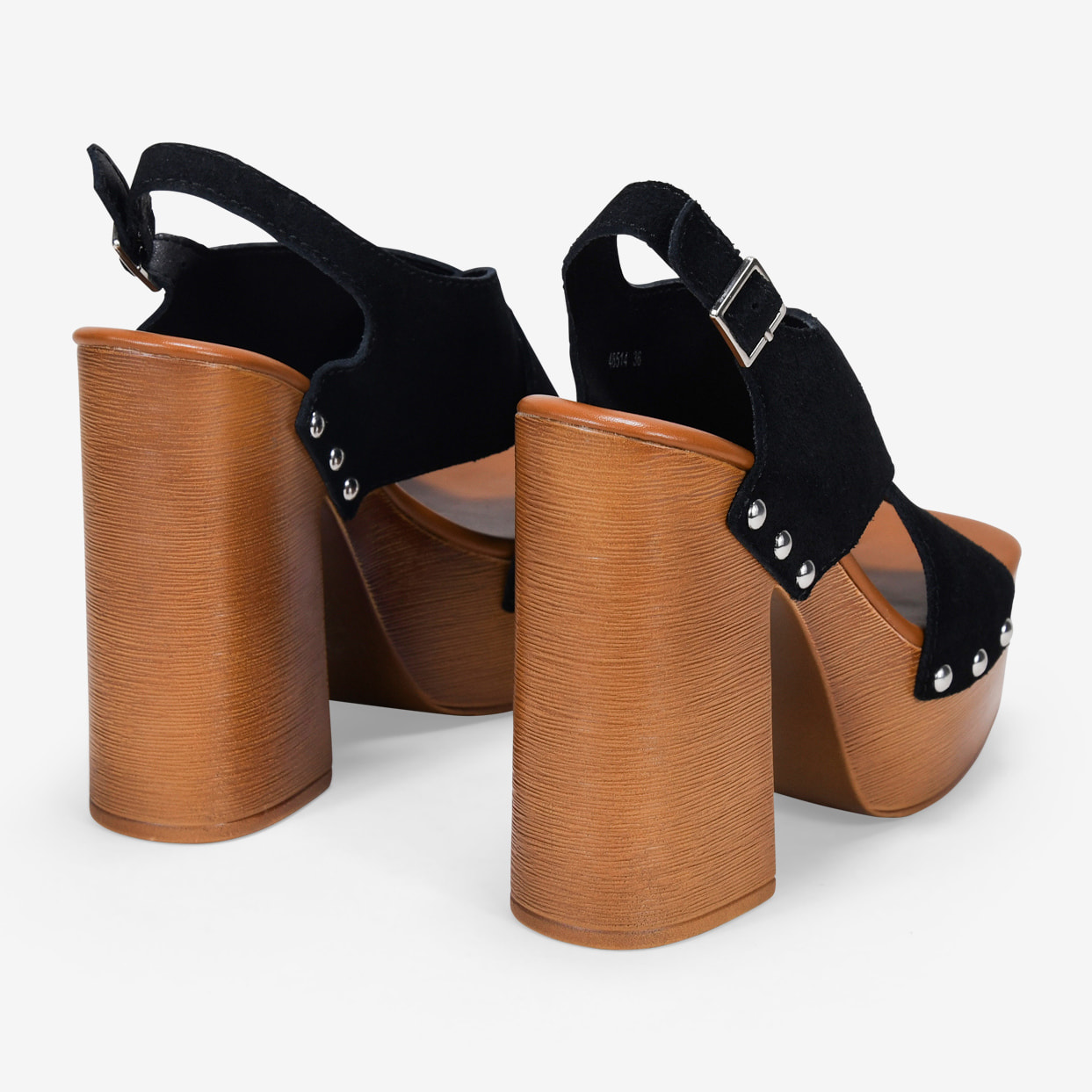 Sandalias de tacón negras en piel con plataforma