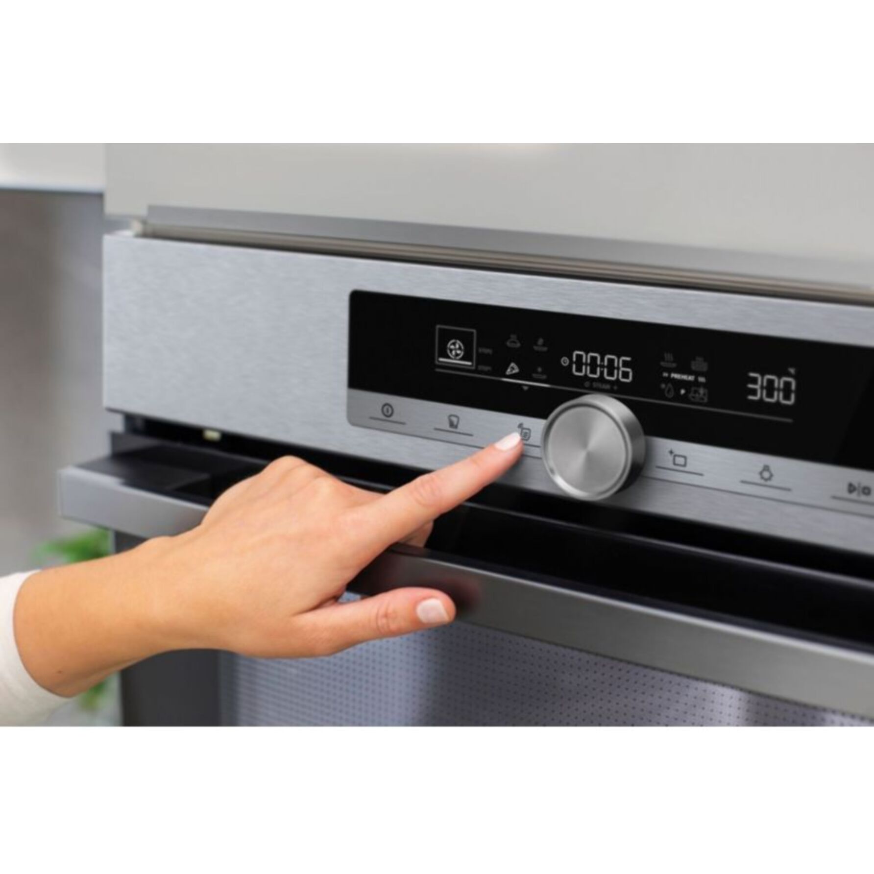 Four encastrable fonction vapeur HISENSE O634PX - Pyrolyse - Chaleur tournante - Vapeur - Porte froide - Rails télescopiques