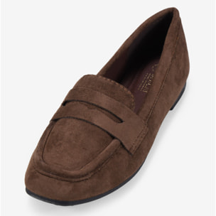 Mocasines planos marrones con antifaz