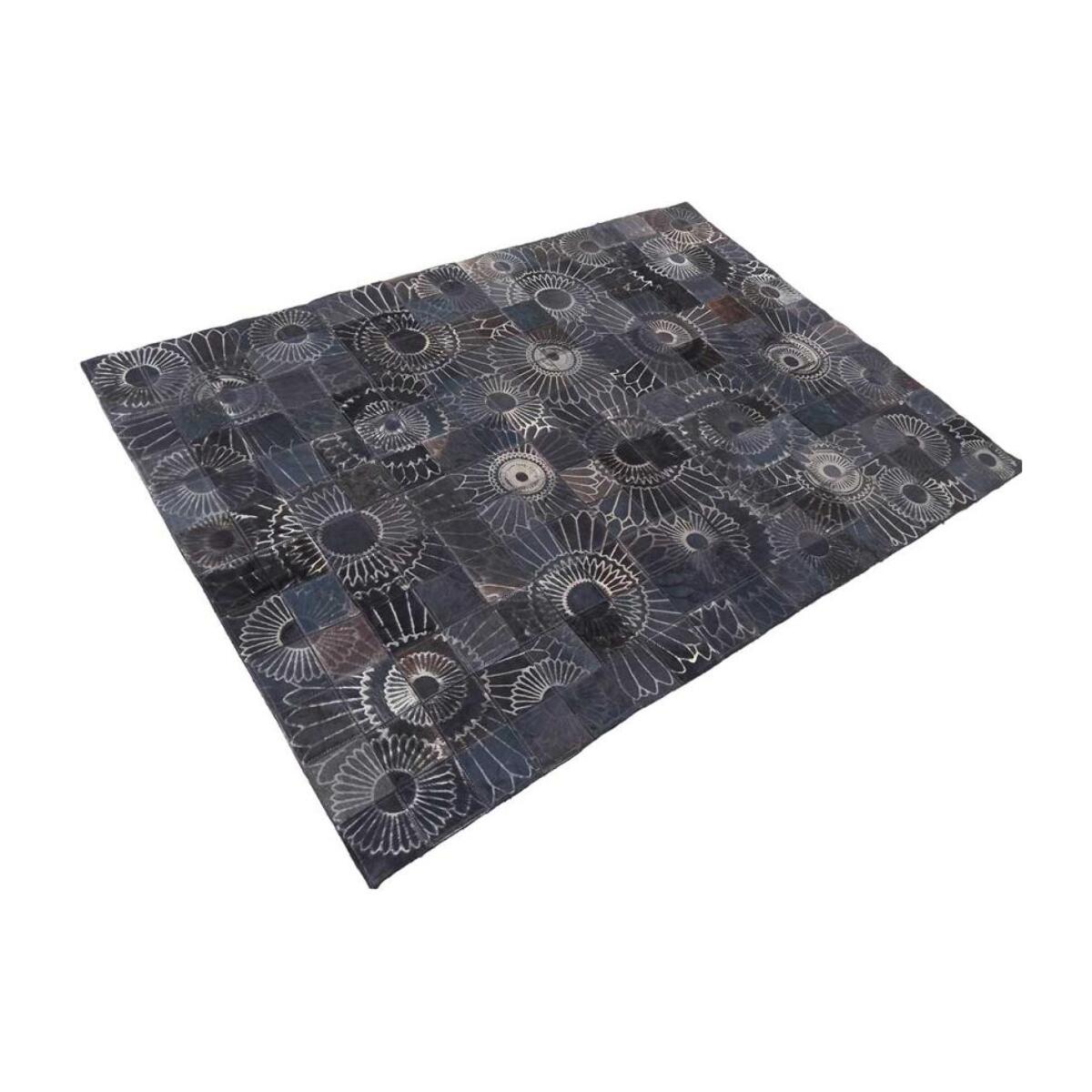 Tapis peau de vache kilim fait main MOKO