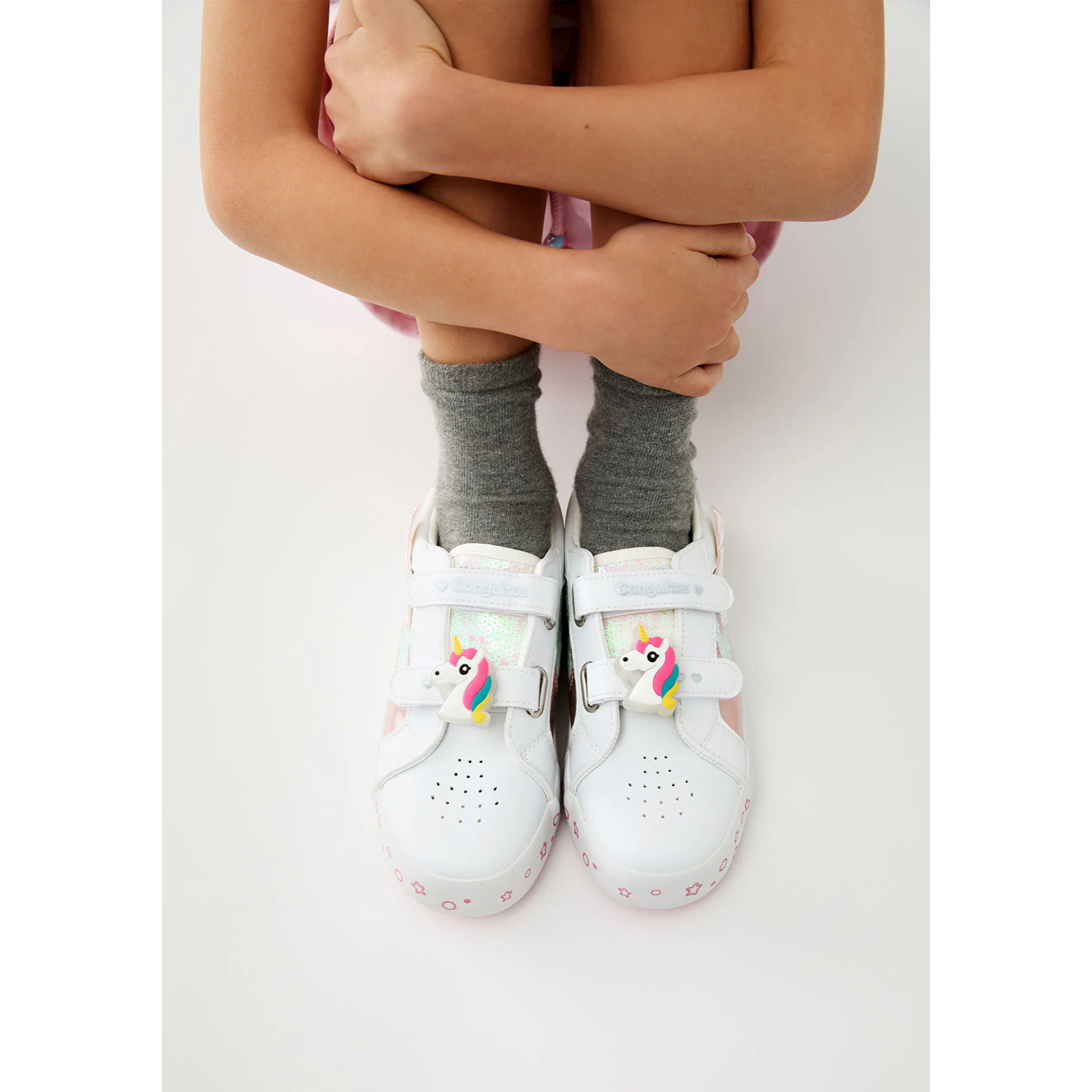 Zapatillas de Niña con Alas Pastel y Detalles de Unicornio