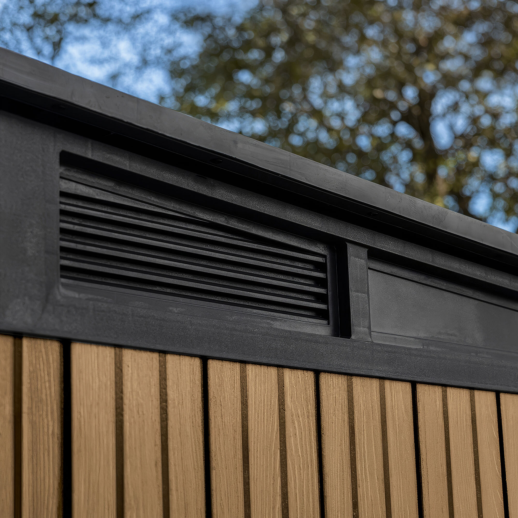 Pent 11x7 - Casetta da Giardino 342x226x218 cm 2 Ante per deposito attrezzi finitura effetto legno Evotech+ in Resina Marrone e Nero