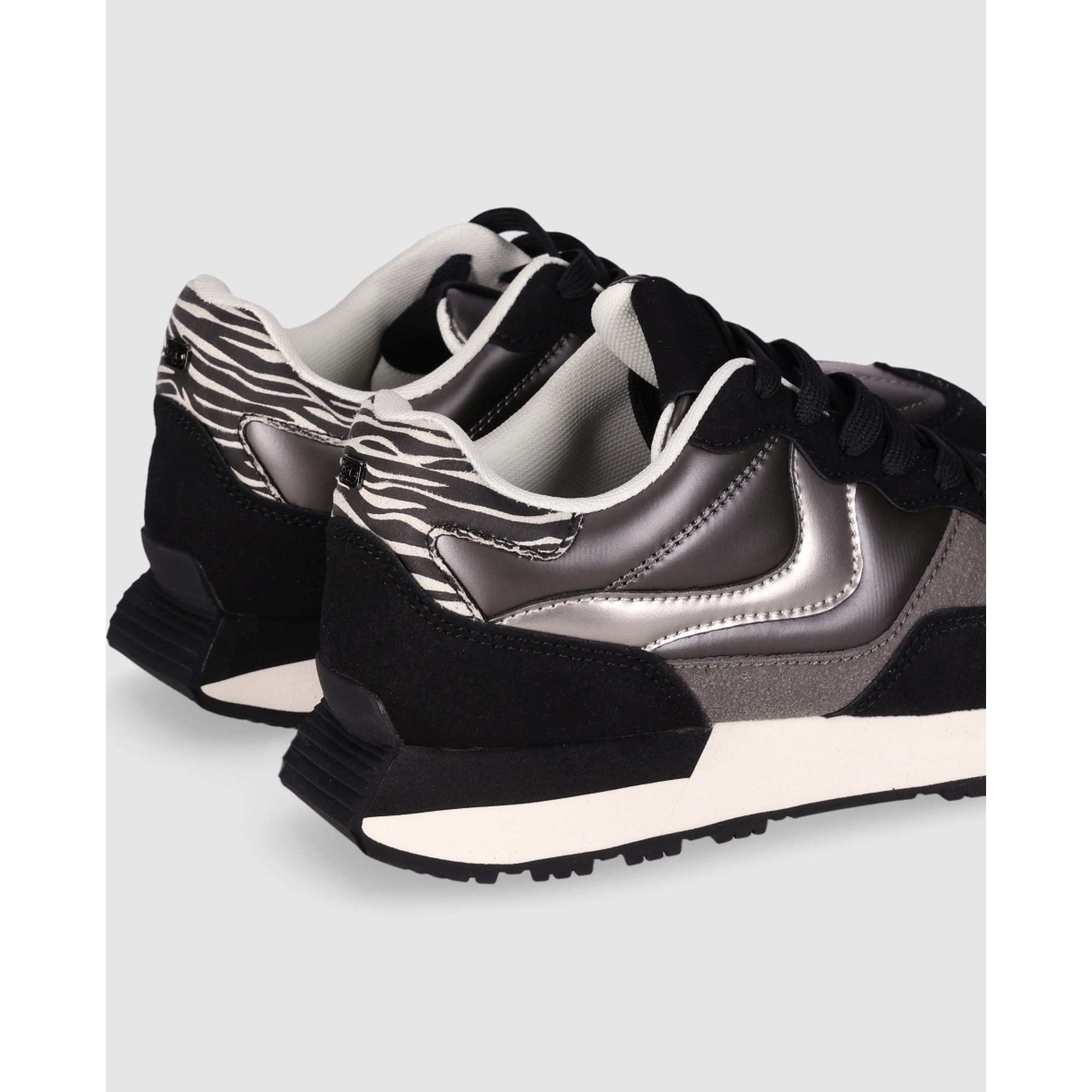 Deportivos de Tejido - Negro - Tacón: 4 cm