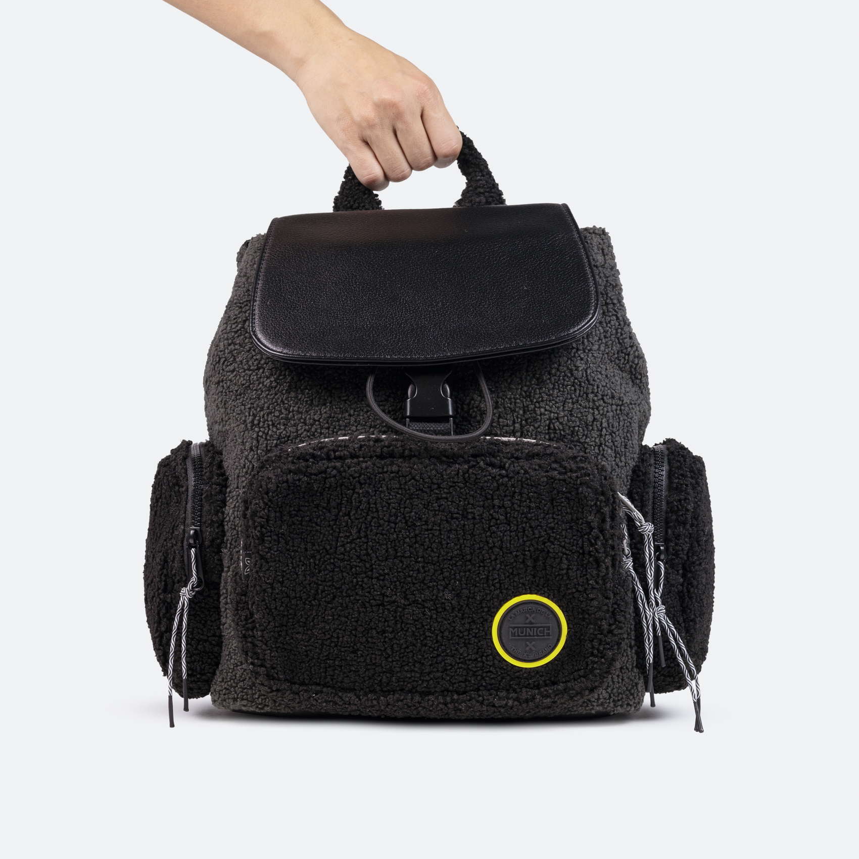 DEEP FW24 BACKPACK BLACK