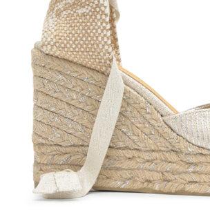 Alpargata Joyce cuña de yute en lino metalizado con cintas y punta afilada