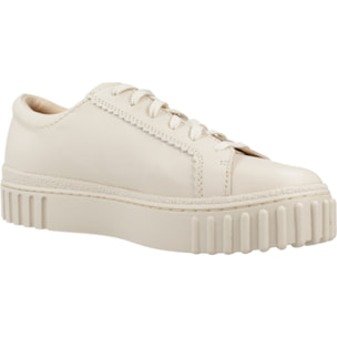 Sneakers de  Mujer de la marca CLARKS  modelo MAYHILL WALK Beige