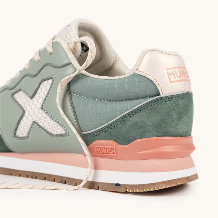 Zapatilla Retro Running en Verde Pastel y Menta con Detalles Melocotón MUNICH DASH WMN 281