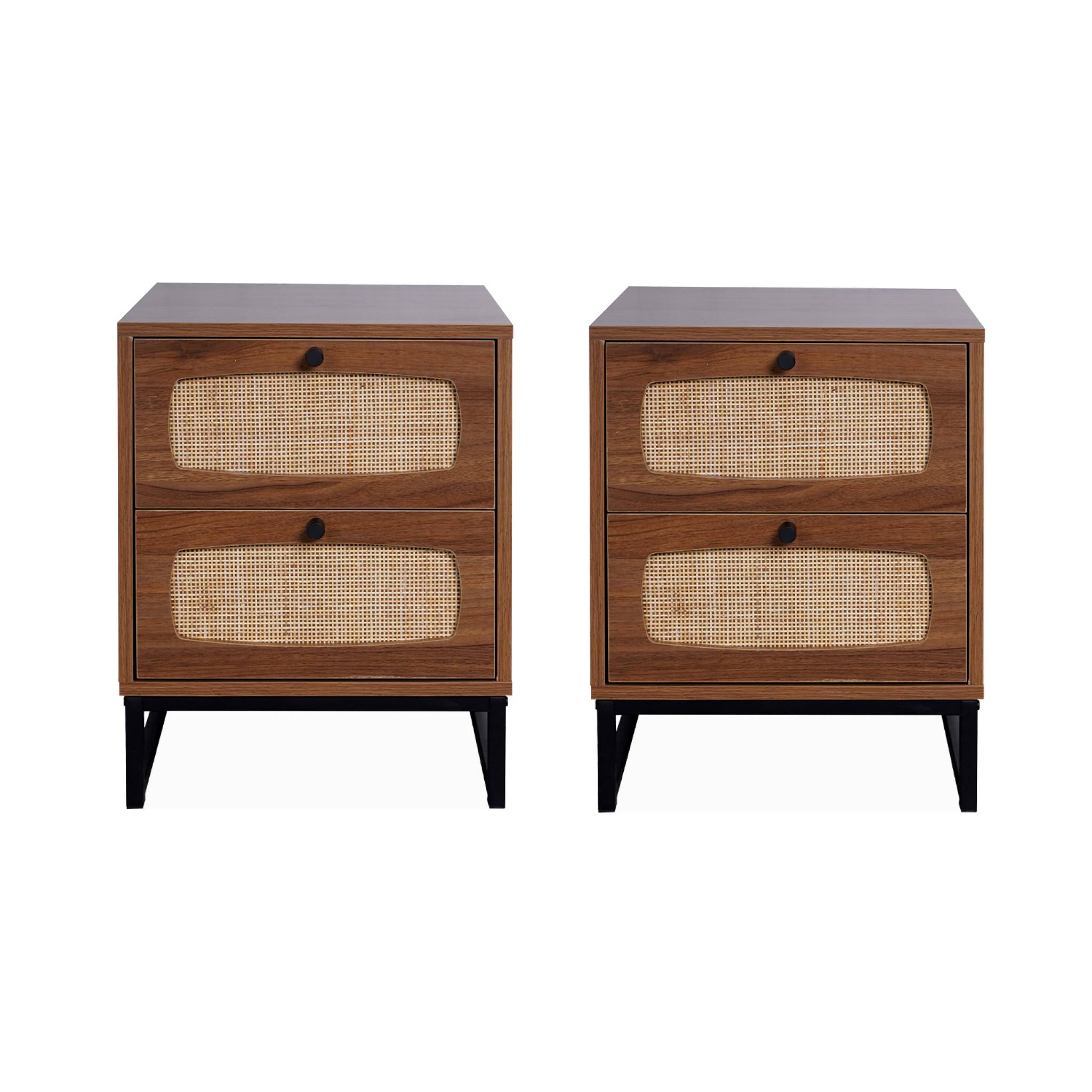 Lots de 2 tables de chevet en décor bois et cannage avec pieds et poignées en métal noir