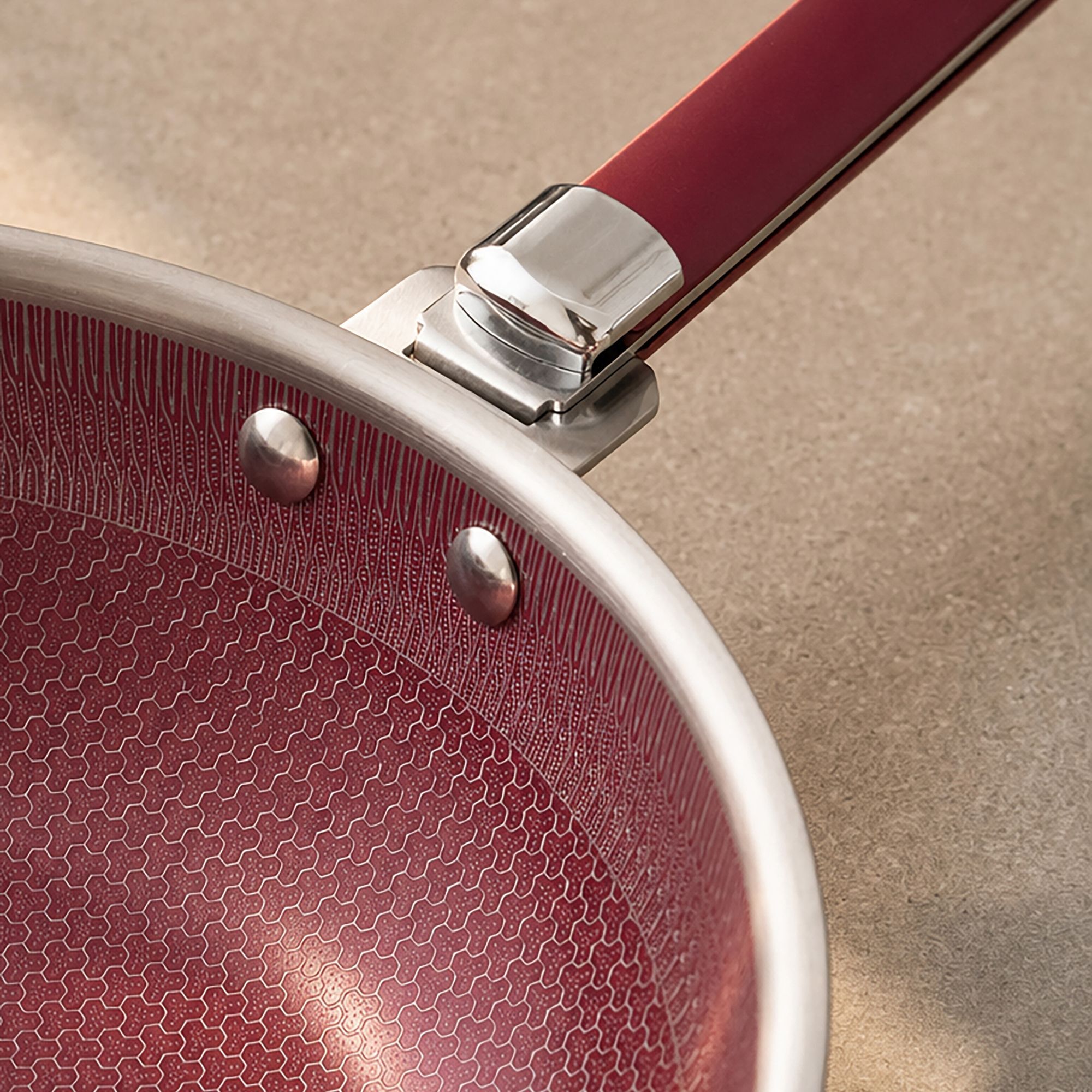 Poêle 28cm en acier inoxydable et manche amovible lie de vin AGLAE
