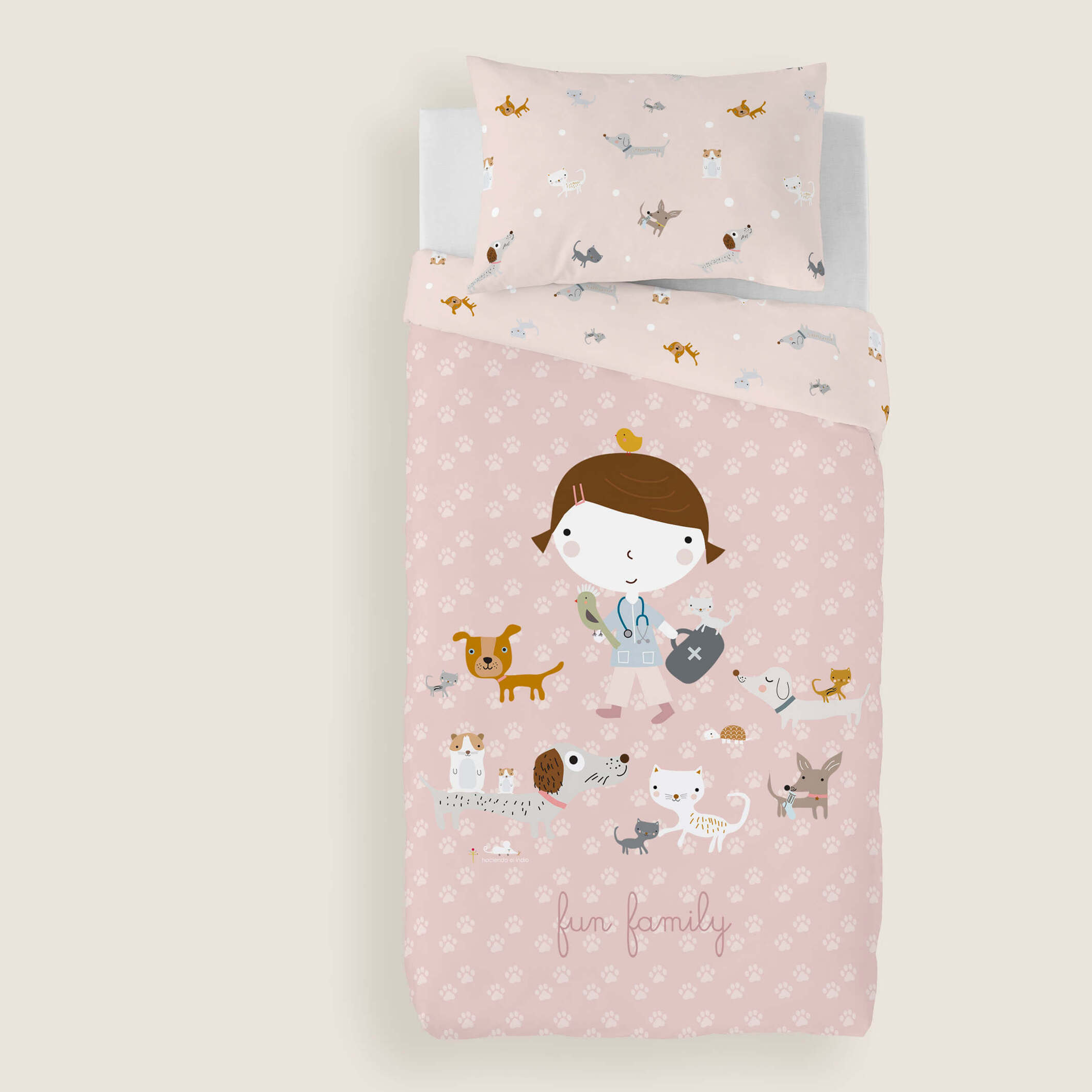 Funda Nórdica Estampada - Reversible - Infantil - Cierre Solapa - 100% Algodón - Incluye 1 Funda de Almohada - Amigos Peludos