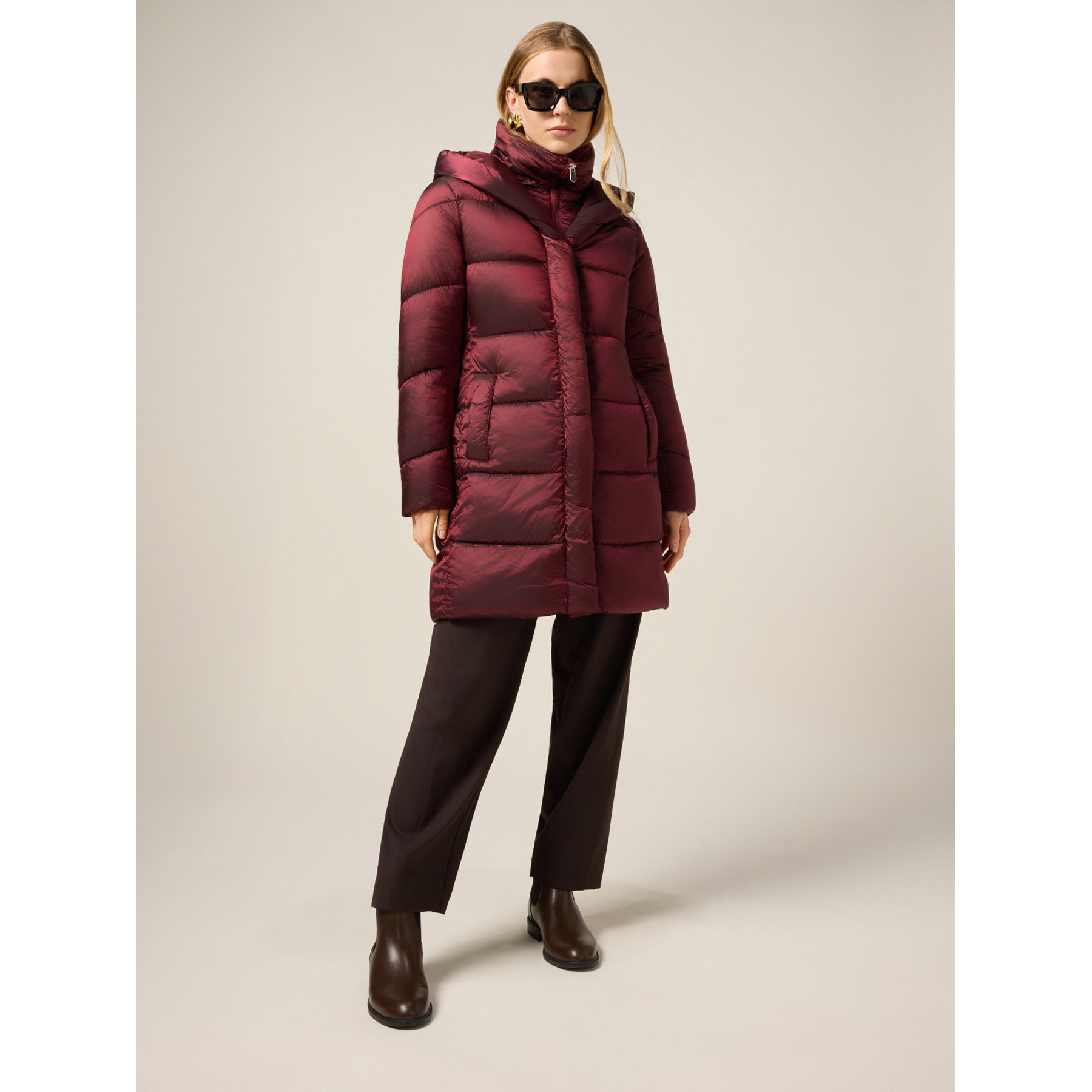 Oltre - Piumino lungo in nylon con cappuccio - Bordeaux