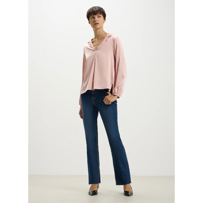 Blusa in raso scollo a v