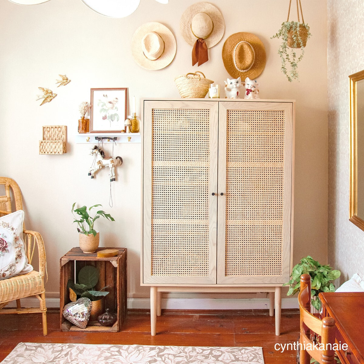 Armoire en cannage et bois - EDEN