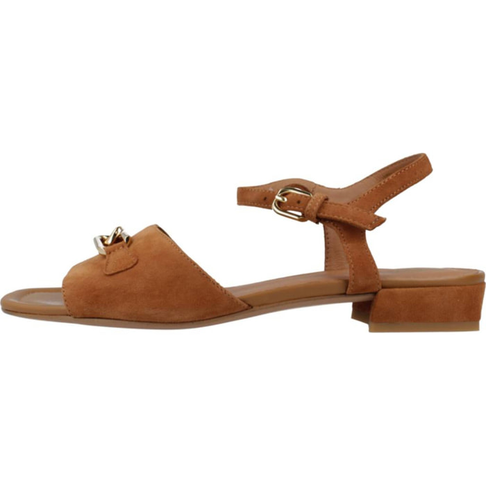 Sandalias Mujer de la marca GEOX  modelo D NEW ERAKLIA 15 B MARRON
