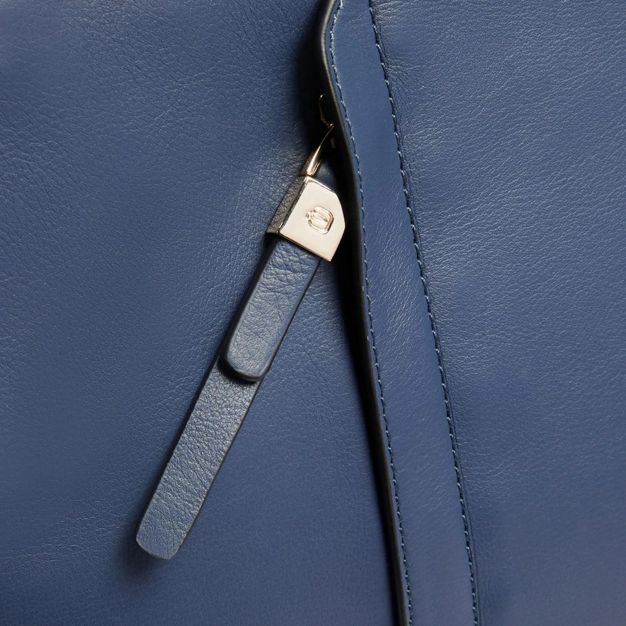 Piquadro Borsa da lavoro porta pc e porta iPad® con protezioni antiurto e anti RFID, espandibile