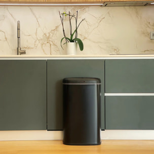 Poubelle automatique inox LOGAN noir 58L