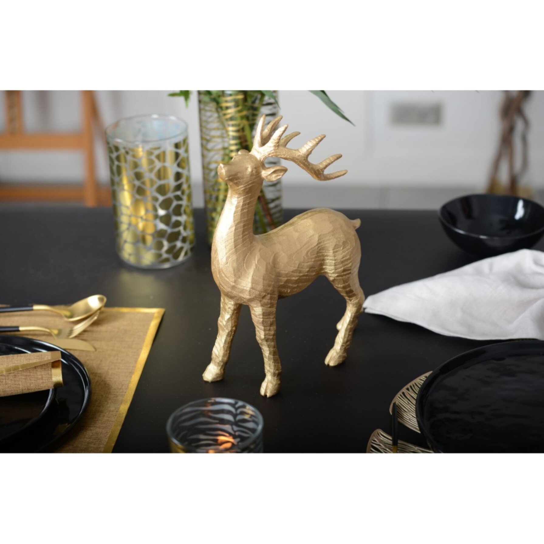 Cerf dore decoratif