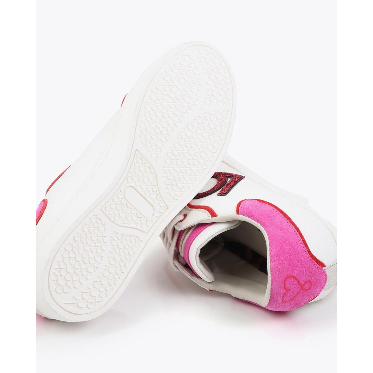 Scarpa sportiva con logo in tessuti abbinati e dettagli in pelle