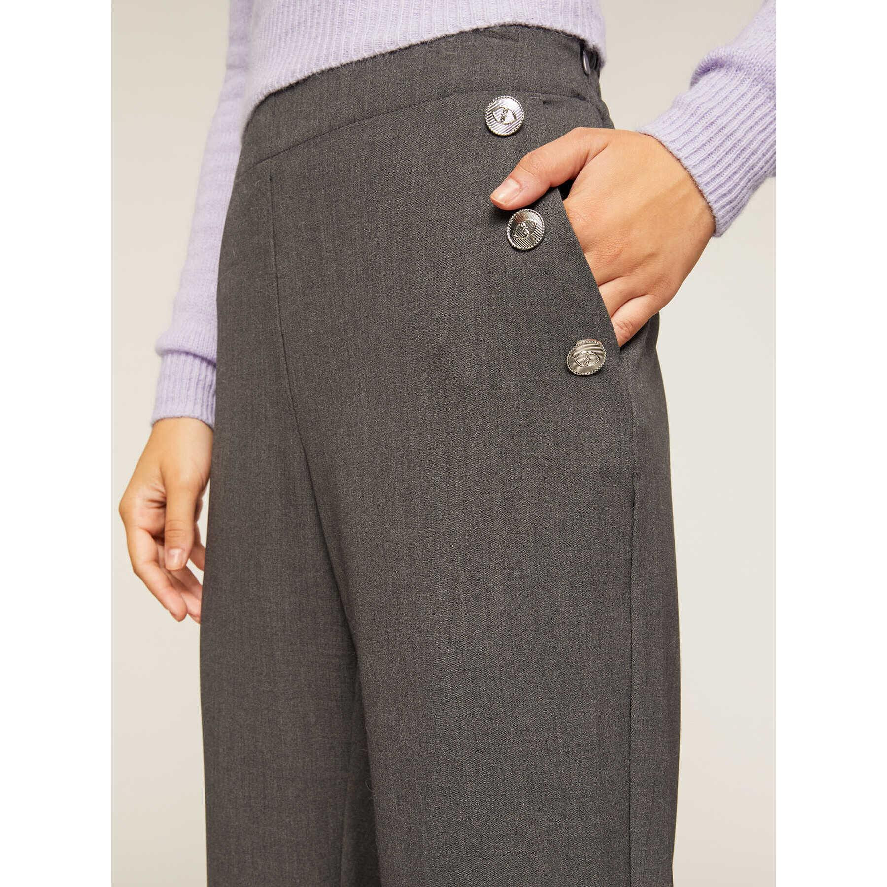 Motivi - Pantalones vaporosos con detalle de botones - Gris