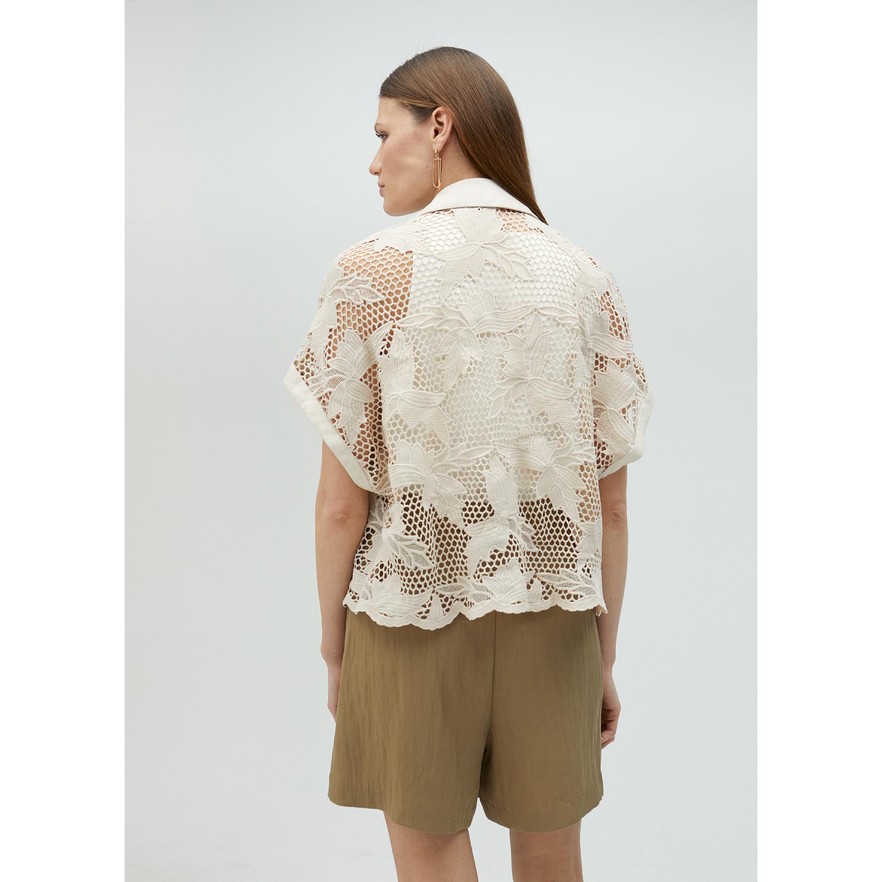 Camicia corta traforata guipure