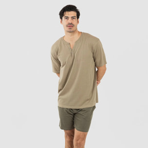 Pijama corto con botones verde claro
