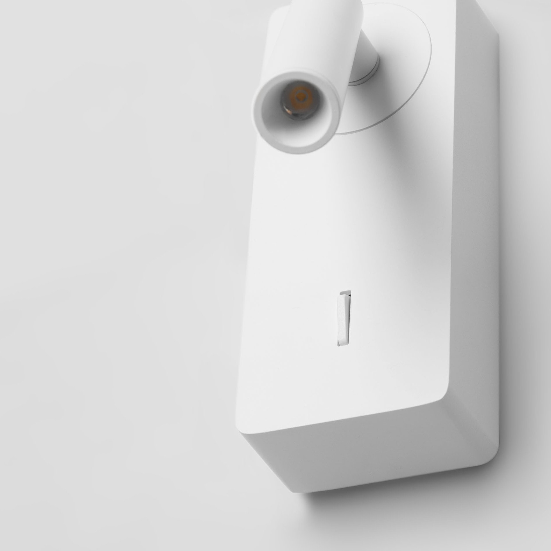 Forlight Colo - Luz de Lectura para Dormitorio LED Luz Cálida 3000K con Interruptor. Aplique de Pared Cabecero de Cama Blanco