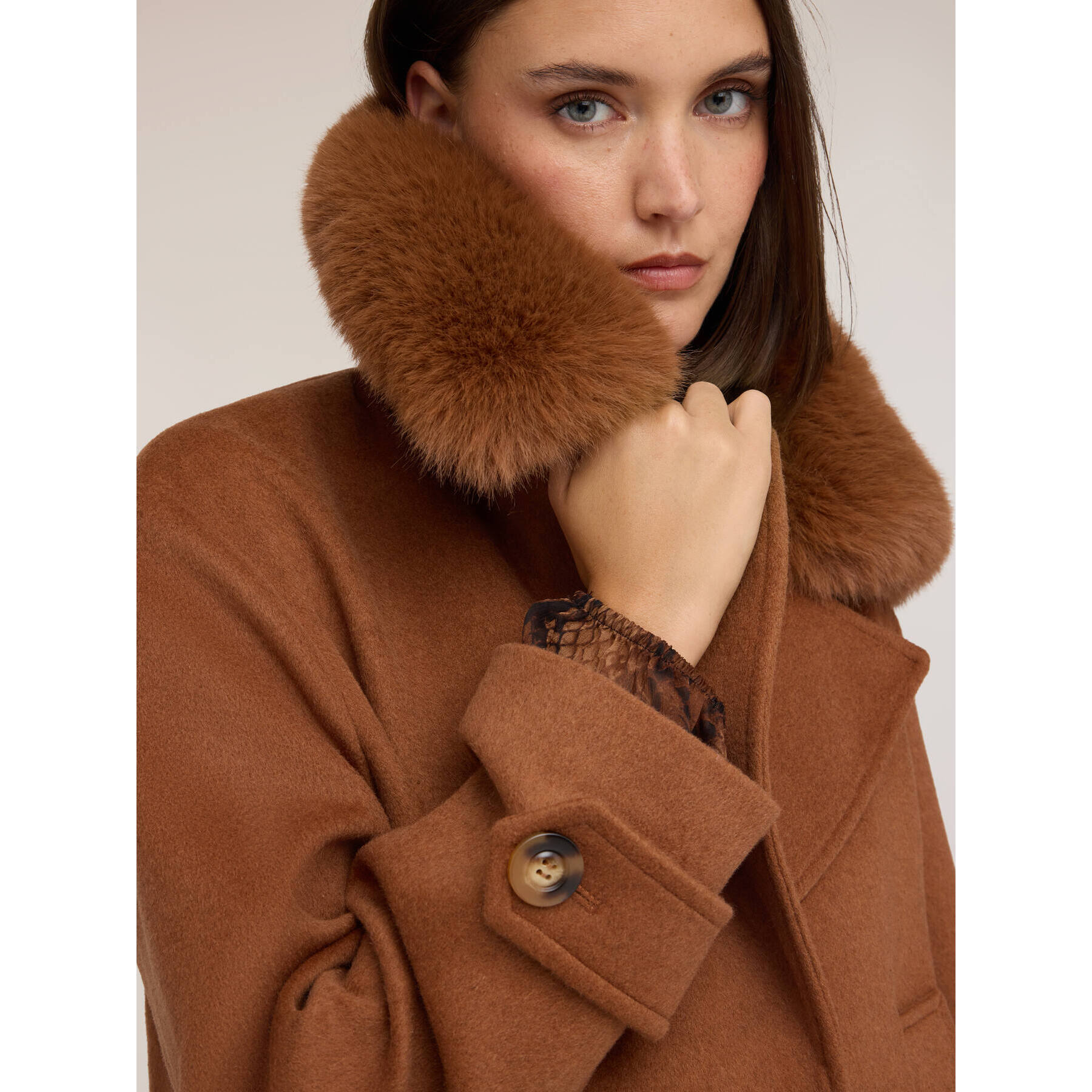 Motivi - Cappotto corto doppiopetto in double misto lana - Marrone