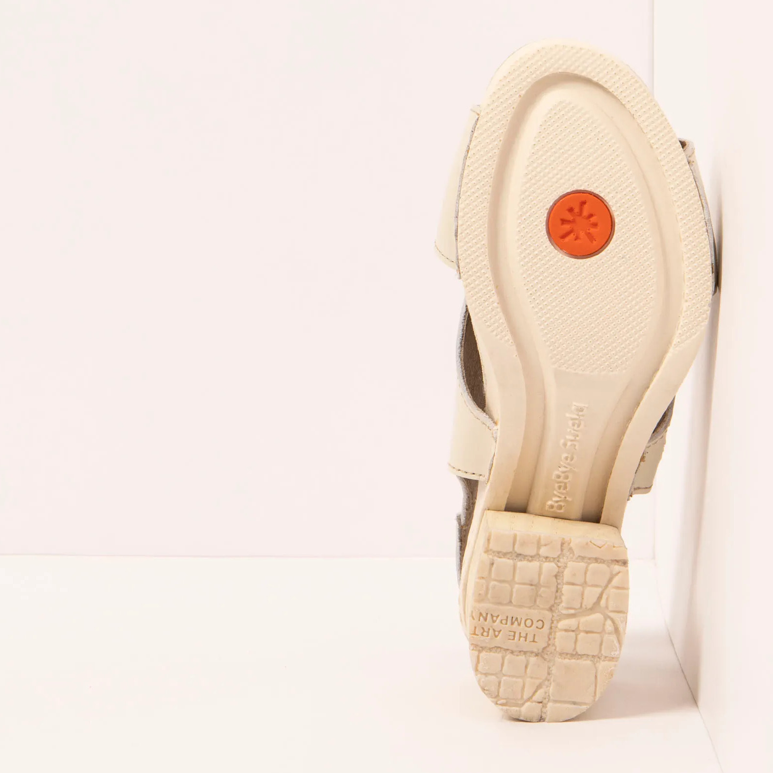 Sandalias con tacón 1878 NAPPA SHINNY CREAM/ I WISH color Cream