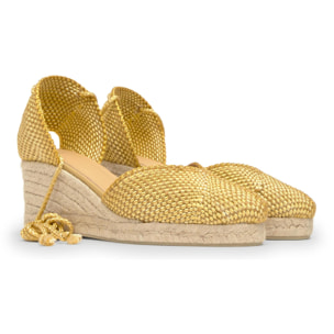 Alpargata Cora cuña de yute con rayón trenzado, cintas y escote en V con hilos metalizados